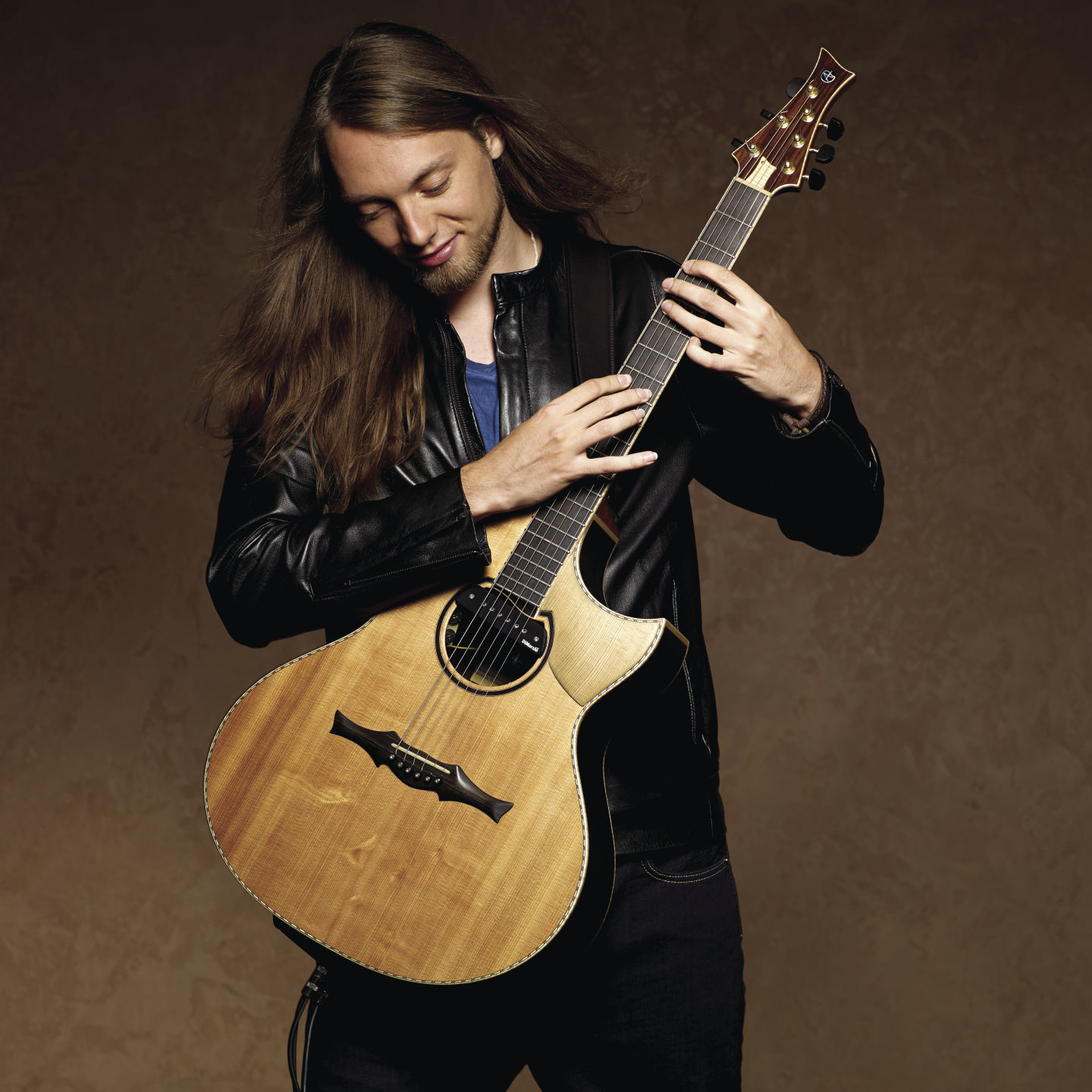 International Guitar Night hosted by Mike Dawes
